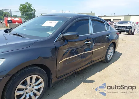 2015 Nissan Altima 2.5 S из США, поврежденный, VIN 1N4AL3AP1FN381951